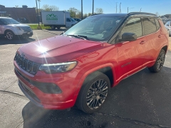 Used 2024  Jeep Compass Limited 4x4 at Keenan's Cherryland near Holmen&comma; WI