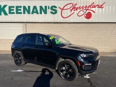  2023 Jeep Grand Cherokee Limited 4x4 at Keenan's Cherryland near Holmen, WI