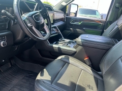 Used 2025  GMC Sierra 2500HD 4WD Crew Cab 159" Denali Dsl at Keenan's Cherryland near Holmen&comma; WI
