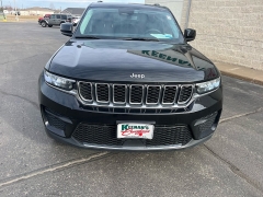 Used 2023  Jeep Grand Cherokee Laredo 4x4 at Keenan's Cherryland near Holmen&comma; WI
