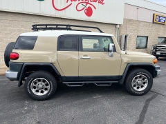 Used 2011  Toyota FJ Cruiser 4d SUV 4WD Auto at Keenan's Cherryland near Holmen&comma; WI