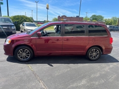Used 2017  Dodge Grand Caravan 4d Wagon SXT at Keenan's Cherryland near Holmen&comma; WI