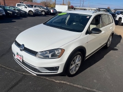 Used 2017  Volkswagen Golf Alltrack 4d Wagon TSI S 4motion Auto at Keenan's Cherryland near Holmen, WI
