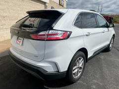 Used 2024  Ford Edge SEL AWD at Keenan's Cherryland near Holmen&comma; WI