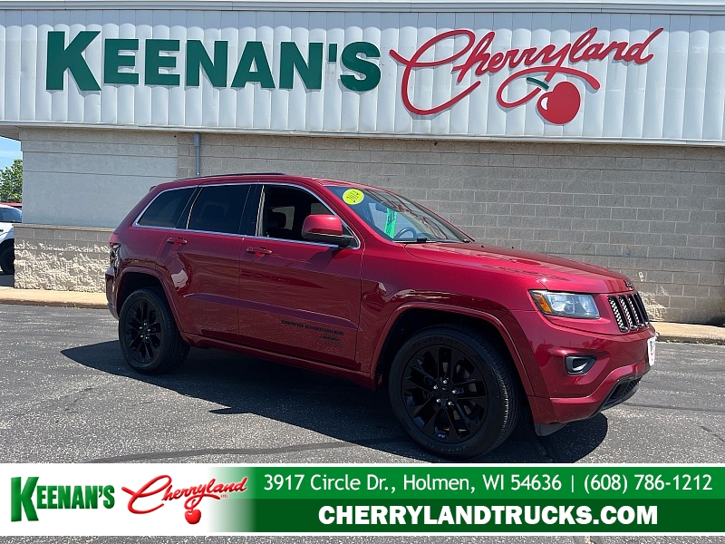 Used 2014  Jeep Grand Cherokee 4d SUV 4WD Laredo Altitude at Keenan's Cherryland near Holmen&comma; WI