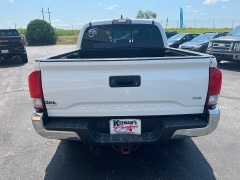 Used 2017  Toyota Tacoma 4WD Double Cab TRD Off-Road Auto at Keenan's Cherryland near Holmen&comma; WI
