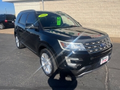 Used 2017  Ford Explorer 4d SUV 4WD XLT at Keenan's Cherryland near Holmen, WI
