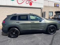 Used 2020  Jeep Cherokee 4d SUV 4WD Latitude 2&period;4L at Keenan's Cherryland near Holmen&comma; WI