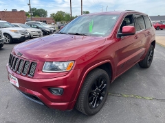 Used 2014  Jeep Grand Cherokee 4d SUV 4WD Laredo Altitude at Keenan's Cherryland near Holmen&comma; WI