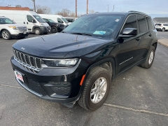 Used 2023  Jeep Grand Cherokee Laredo 4x4 at Keenan's Cherryland near Holmen&comma; WI