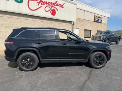 Used 2022  Jeep Grand Cherokee 4xe 4x4 at Keenan's Cherryland near Holmen&comma; WI