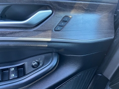 Used 2023  Jeep Grand Cherokee Limited 4x4 at Keenan's Cherryland near Holmen&comma; WI