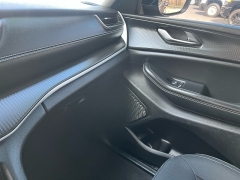 Used 2023  Jeep Grand Cherokee Laredo 4x4 at Keenan's Cherryland near Holmen&comma; WI