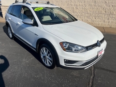 Used 2017  Volkswagen Golf Alltrack 4d Wagon TSI S 4motion Auto at Keenan's Cherryland near Holmen, WI