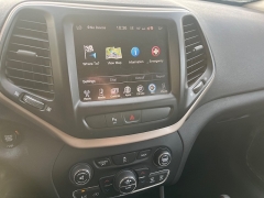 Used 2018  Jeep Cherokee 4d SUV 4WD Limited I4 at Keenan's Cherryland near Holmen&comma; WI