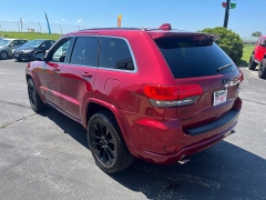 Used 2014  Jeep Grand Cherokee 4d SUV 4WD Laredo Altitude at Keenan's Cherryland near Holmen&comma; WI