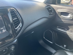 Used 2018  Jeep Compass 4d SUV 4WD Latitude Altitude at Keenan's Cherryland near Holmen&comma; WI