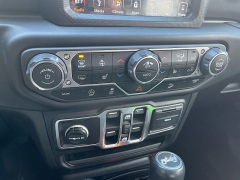 Used 2018  Jeep Wrangler Unlimited 4d SUV 4WD Sahara at Keenan's Cherryland near Holmen&comma; WI