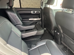 Used 2022  Ford Explorer XLT 4WD at Keenan's Cherryland near Holmen&comma; WI