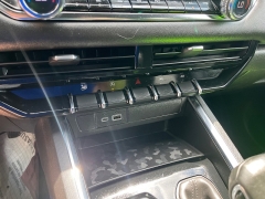 Used 2023 GMC Canyon 4WD Crew Cab Elevation at Keenan's Cherryland near Holmen, WI