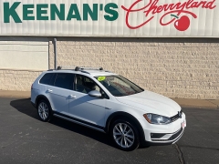 Used 2017  Volkswagen Golf Alltrack 4d Wagon TSI S 4motion Auto at Keenan's Cherryland near Holmen, WI
