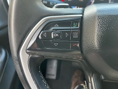 Used 2023  Jeep Grand Cherokee Laredo 4x4 at Keenan's Cherryland near Holmen&comma; WI