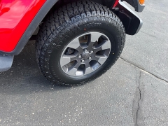 Used 2018  Jeep Wrangler Unlimited 4d SUV 4WD Sahara at Keenan's Cherryland near Holmen&comma; WI