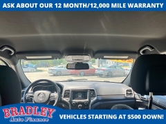 Used 2016  Jeep Grand Cherokee 4d SUV 4WD Laredo at Bradley Auto Finance near Hudson&comma; NH