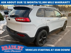 Used 2016  Jeep Cherokee 4d SUV 4WD Latitude at Bradley Auto Finance near Hudson&comma; NH