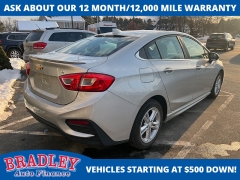 Used 2017  Chevrolet Cruze 4d Sedan LT Auto at Bradley Auto Finance near Hudson&comma; NH