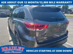 Used 2017 Toyota Highlander V6 AWD (Natl) at Bradley Auto Finance near Hudson, NH