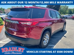 Used 2021  Chevrolet Traverse AWD 4dr LT Cloth w&sol;1LT at Bradley Auto Finance near Hudson&comma; NH