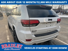 Used 2015  Jeep Grand Cherokee 4d SUV 4WD Laredo Altitude at Bradley Auto Finance near Hudson&comma; NH
