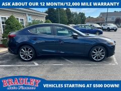 Used 2023  Chrysler Pacifica Touring FWD at Bradley Auto Finance near Hudson&comma; NH