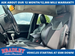 Used 2014  Jeep Cherokee 4d SUV 4WD Trailhawk V6 at Bradley Auto Finance near Hudson&comma; NH