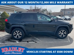 Used 2016  Jeep Cherokee 4d SUV 4WD Trailhawk V6 at Bradley Auto Finance near Hudson&comma; NH