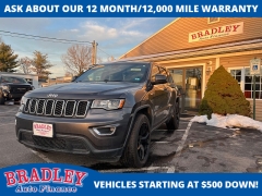 Used 2017  Jeep Grand Cherokee 4d SUV 4WD Laredo at Bradley Auto Finance near Hudson&comma; NH