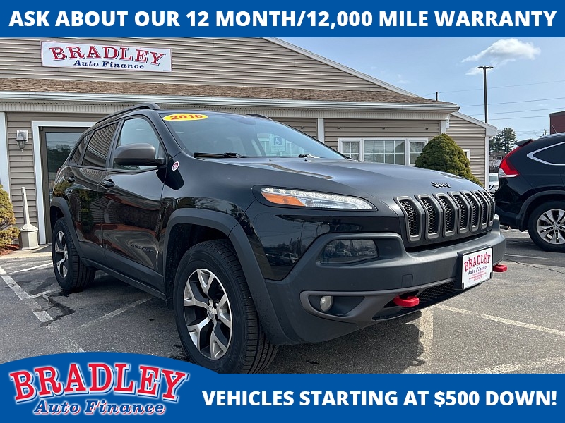 Used 2016  Jeep Cherokee 4d SUV 4WD Trailhawk V6 at Bradley Auto Finance near Hudson&comma; NH