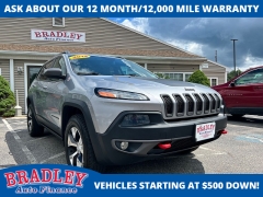  2014 Jeep Cherokee 4d SUV 4WD Trailhawk V6 at Bradley Auto Finance near Hudson&comma; NH