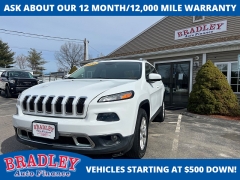 Used 2014  Jeep Cherokee 4d SUV 4WD Latitude V6 at Bradley Auto Finance near Hudson&comma; NH