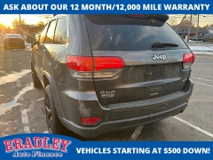 Used 2017  Jeep Grand Cherokee 4d SUV 4WD Laredo at Bradley Auto Finance near Hudson&comma; NH
