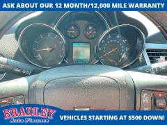 Used 2016  Chevrolet Cruze Limited 4d Sedan LT w&sol;1LT Auto at Bradley Auto Finance near Hudson&comma; NH