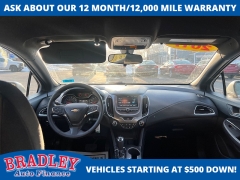 Used 2017  Chevrolet Cruze 4d Sedan LT Auto at Bradley Auto Finance near Hudson&comma; NH
