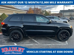 Used 2018  Jeep Grand Cherokee 4d SUV 4WD Laredo at Bradley Auto Finance near Hudson, NH