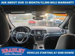 Used 2017  Jeep Grand Cherokee 4d SUV 4WD Laredo at Bradley Auto Finance near Hudson, NH