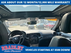 Used 2020  Jeep Grand Cherokee 4d SUV 4WD Overland V6 High Altitude at Bradley Auto Finance near Hudson&comma; NH