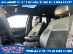 Used 2015  Jeep Grand Cherokee 4d SUV 4WD Laredo Altitude at Bradley Auto Finance near Hudson&comma; NH