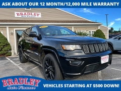  2017 Jeep Grand Cherokee 4d SUV 4WD Laredo at Bradley Auto Finance near Hudson&comma; NH