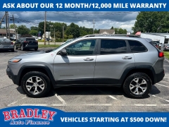 Used 2014  Jeep Cherokee 4d SUV 4WD Trailhawk V6 at Bradley Auto Finance near Hudson&comma; NH