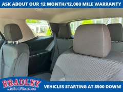 Used 2021  Chevrolet Traverse AWD 4dr LT Cloth w&sol;1LT at Bradley Auto Finance near Hudson&comma; NH